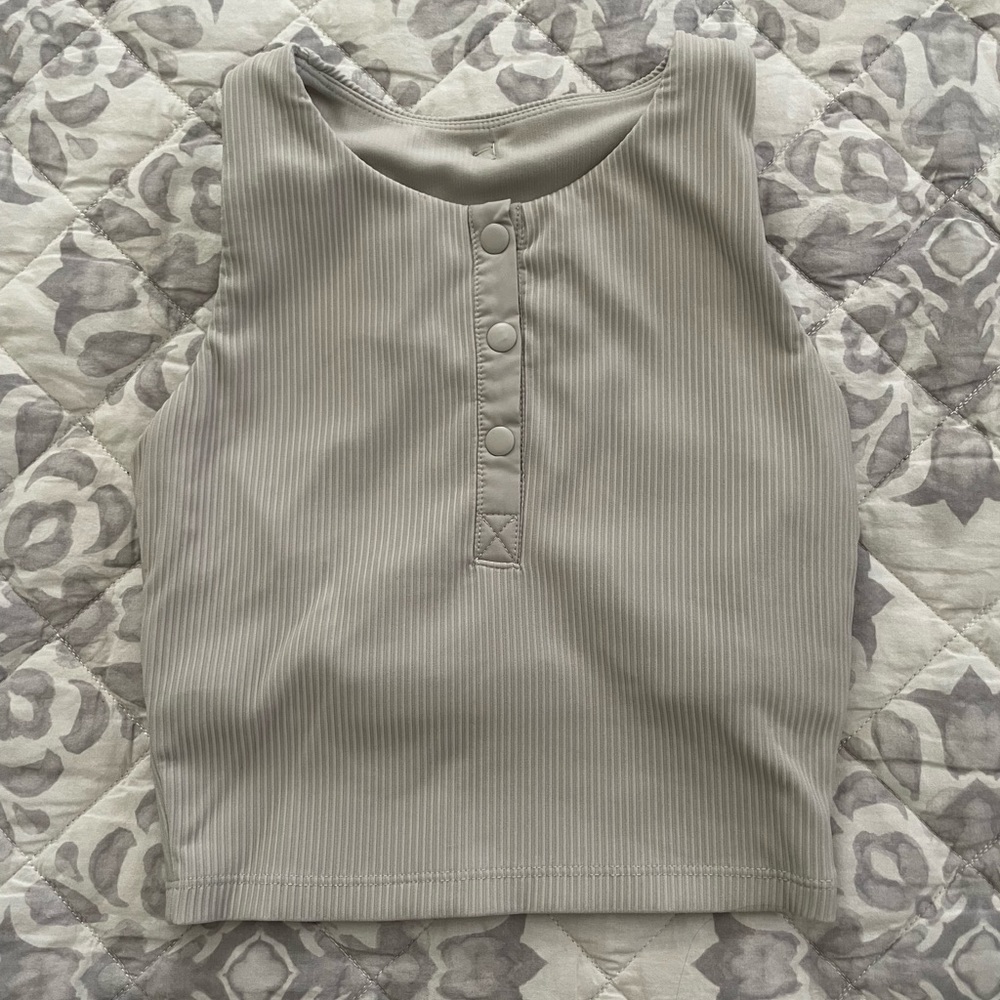Buffbunny Henley Ribbed Crop - Small